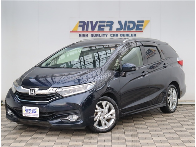 シャトル1.5 ハイブリッド ZSDナビフルセグDVD再生バックカメラ