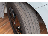 【タイヤ】タイヤの状態は写真の通りです。溝の深さなども是非、写真でご確認ください!