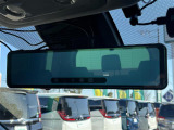 【インテリジェントルームミラー】後方の確認がデジタルインナーミラーで可能です♪荷物がたくさんのっていても安全ですね!