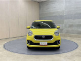 お車購入のポイントとなるフロントマスクです!かわいらしい目つきが印象的なデザインのヘッドランプです。
