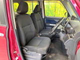 運転席シート廻りは使用感も少なく、良好な状態となっています。前オーナー様が丁寧に使っていたことがよくわかりますね。