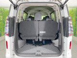 普段のお買い物や通勤、送迎等に十分な荷室スペースを確保しております。セカンドシートを倒すと、大きな荷物の積載も可能です♪