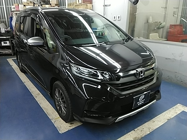 フリード+1.5 クロスター