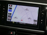 【8インチ純正ナビ】純正ナビを装備。タッチパネル式で使いやすく、詳細地図により目的地をピンポイントで設定できます。初めての道でも迷いにくく、ロングドライブも快適ですよ♪