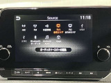 【メーカーナビ】9インチの大画面モニターを搭載し、Apple CarPlayへのワイヤレス接続やAndroid Autoにも対応。