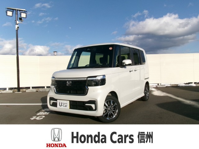 N-BOXカスタム  カスタム 660 4WD