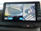 【バックカメラ】駐車時に後方がリアルタイム映像で確認できます。狭いところの駐車や、夜間のバック時に大活躍!運転スキルに関わらず、今や必須となった装備のひとつです。
