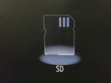 音楽SDカード入ります。