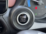 エンジン始動はプッシュエンジン!鍵を差し込む必要がありません☆エンジン始動前に鍵を探す手間が省けますね(*^^*)
