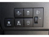 パーキングセンサー付で、車庫入れも駐車もラクラクです。