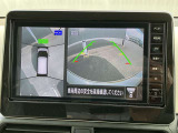 アラウンドビューモニター 駐車場での車庫入れや狭い道路での走行にカメラで確認が出来るので安心です。
