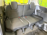 3列目シートはもちろん状態良好☆大人でもゆったりと座って頂けますので、大人数でのお出かけもラクラクです♪ご家族で、気の知れた仲間で、ドライブに行くのが楽しみですね♪