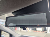 後部座席に人や大きな荷物が乗っていても安心♪インテリジェントルームミラー搭載