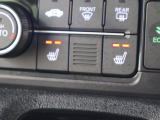 シートヒーター装備付き車!!座席に埋め込まれた電熱線によりシートを暖めることが出来る装備で、温められたシートは、寒い冬には最適です!!