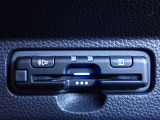 ■【ETC車載器】が装備されています。セットアップをしてお渡しとなり、ETCカードを差し込むだけで高速道路の利用が可能です。