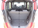 ◆定員乗車時のカーゴルームです。普段のお買い物の荷物やたくさんの収納が可能です。
