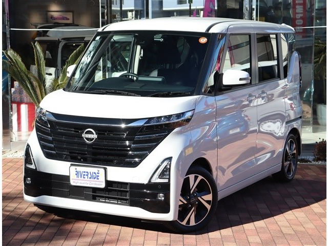 ルークスハイウェイスター Gターボ1オーナー 純正9型ナビ 全方位カメラ