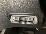 ハンドルの左下にETCがついています。高速道路の料金所の通過も楽々です!。 カードの取り出しもしやすい場所についています。
