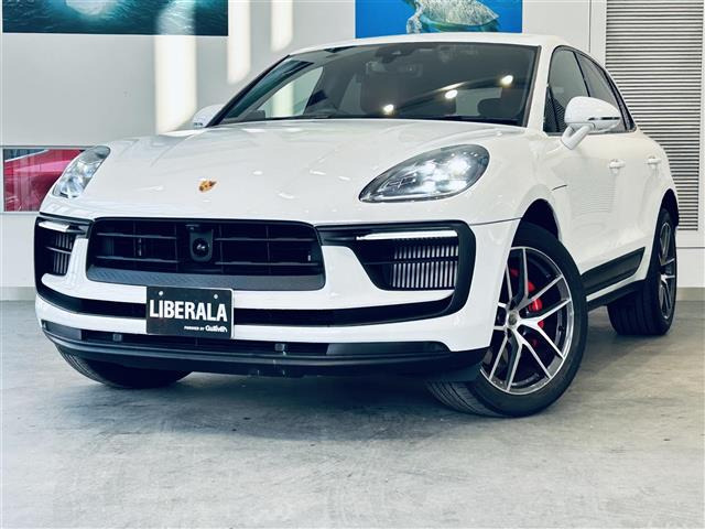 ケイマン S 4WD 本革シート