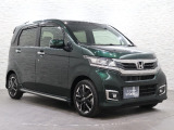 当社の優秀なスタッフがしっかり点検整備をさせていただいてからご納車いたします!さらに!エンジンオイル、エレメント・ミッションオイル・ワイパーゴムを新品交換になります!これで安心して乗って頂けます!