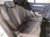 【エアバック】BMWのエアバックやその他の安全装備は、互いに補完しあう事で徹底した安全性を貫きます。万一の事故の際にそれぞれ最適な保護を提供してくれます!