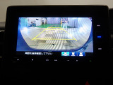 バックカメラの画像です。ガイドラインがスムースな車庫入れをサポートいたします!車庫入れの安心感がアップしますね☆