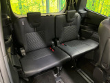3列目シートはもちろん状態良好☆大人でもゆったりと座って頂けますので、大人数でのお出かけもラクラクです♪ご家族で、気の知れた仲間で、ドライブに行くのが楽しみですね♪