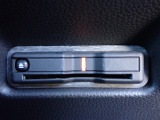 ■【ETC車載器】が装備されています。セットアップをしてお渡しとなり、ETCカードを差し込むだけで高速道路の利用が可能です。