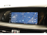 純正のカーナビゲーションの他、スマートフォンをUSB接続することにより、Apple CarPlay/Android Autoが可能。