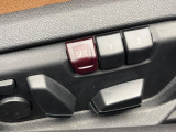【メモリー機能付きパワーシート】ドライバーごとに設定したシート位置を記憶して、ボタン一つで切り替えできる便利な機能!運転する方が複数名いらっしゃるご家庭におすすめです♪
