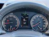 シンプルで見やすいメーターで、長距離運転しても疲れません。