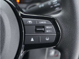 ◆アダプティブクルーズコントロール◆予め設定した車速内でクルマが自動的に加減速。前走車との適切な車間距離を維持しながら追従走行します。【LKAS】車線維持支援システムでステアリング操作を支援。