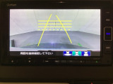 バックでの車庫入れも安心です! リアカメラが付いているバックモニター付のナビを装備しております。操作線もついており距離感も画面から確認できます。