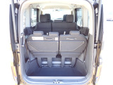 ◆定員乗車時のカーゴルームです。普段のお買い物の荷物やたくさんの収納が可能です。