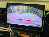 【バックカメラ】駐車時に後方がリアルタイム映像で確認できます。大型商業施設や立体駐車場での駐車時や、夜間のバック時に大活躍!運転スキルに関わらず、今や必須となった装備のひとつです!