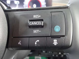 プロパイロットスイッチ!速度を設定するとアクセルを踏んでなくても走ります。高速道路時はハンドルは持っているだけでOK!運転に便利な機能です。
