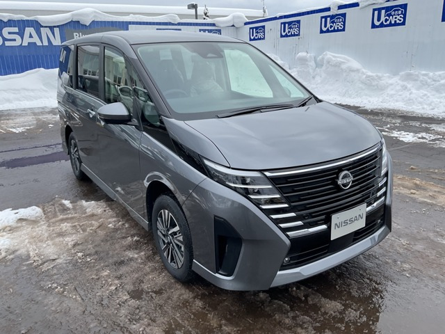 セレナ 2.0 ハイウェイスターV 4WD 