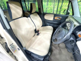 運転席シート廻りは使用感も少なく、良好な状態となっています。丁寧に使われていたことがよくわかりますね。