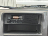 使いやすさにこだわった純正AM/FMラジオ[スピーカー内蔵]★移動時間にラジオで色々な情報をゲット!
