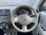 周囲が広く見わたせて運転しやすく室内も広々★