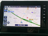 大画面の純正メモリーナビ付きなので遠方へのドライブも快適ですよ♪