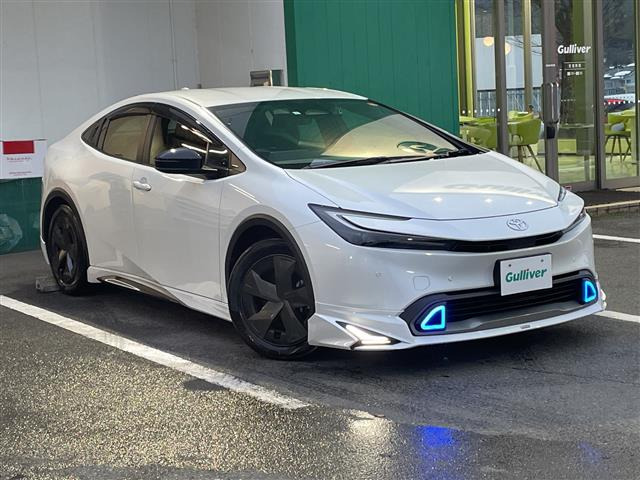 プリウス1.8 U E-Four 4WD4WD 修復歴無し