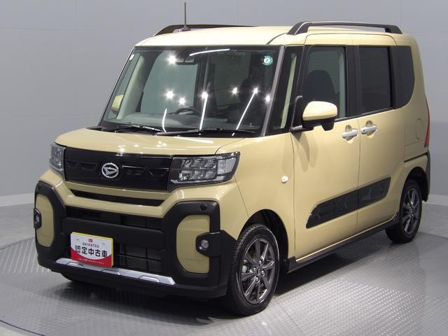 タント ファンクロス 4WD 