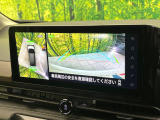 【アラウンドビューモニター】専用のカメラにより、上から見下ろしたような視点で360度クルマの周囲を確認することができます☆縦列駐車や幅寄せ時に活躍してくれます♪