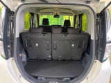 普段のお買い物や通勤、送迎等に十分な荷室スペースを確保しております。セカンドシートを倒すと、大きな荷物の積載も可能です♪