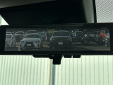 【 インテリジェントルームミラー 】後方の確認がデジタルインナーミラーで可能です♪荷物がたくさんのっていても安全ですね!