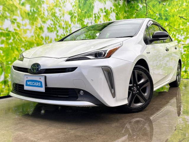 プリウス1.8 S ツーリングセレクション E-Four 4WD