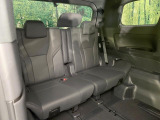 3列目シートはもちろん状態良好☆大人でもゆったりと座って頂けますので、大人数でのお出かけもラクラクです♪ご家族で、気の知れた仲間で、ドライブに行くのが楽しみですね♪