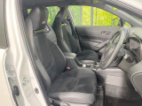 運転席シート廻りは使用感も少なく、良好な状態となっています。前オーナー様が丁寧に使っていたことがよくわかりますね。