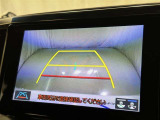 バックモニターも装備しております。バックギアに入れるとナビ画面に車の後方が映し出されます。これで後方確認も安心!